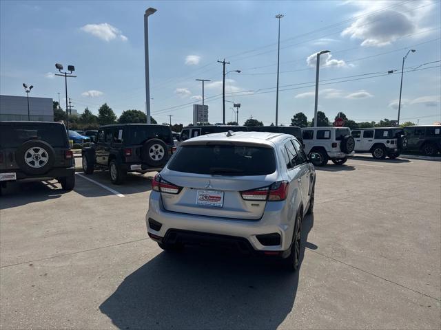 Photo of 2023 Alloy Silver Mitsubishi Outlander Sport