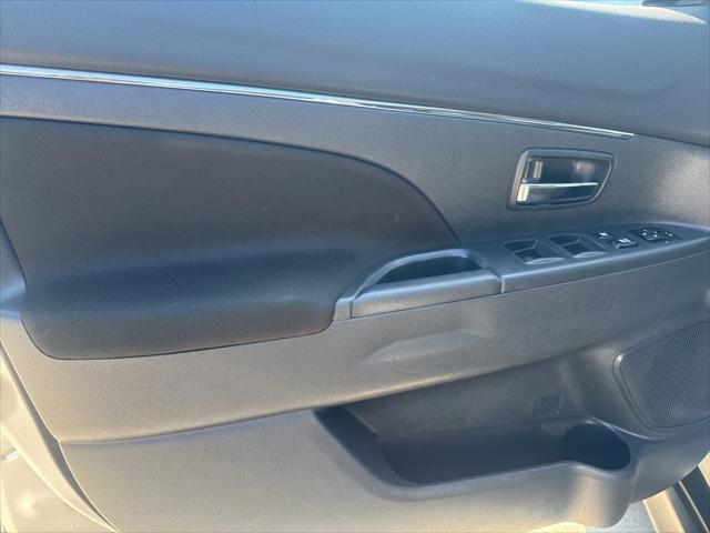 Photo of 2023 Alloy Silver Mitsubishi Outlander Sport
