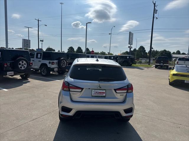 Photo of 2023 Alloy Silver Mitsubishi Outlander Sport