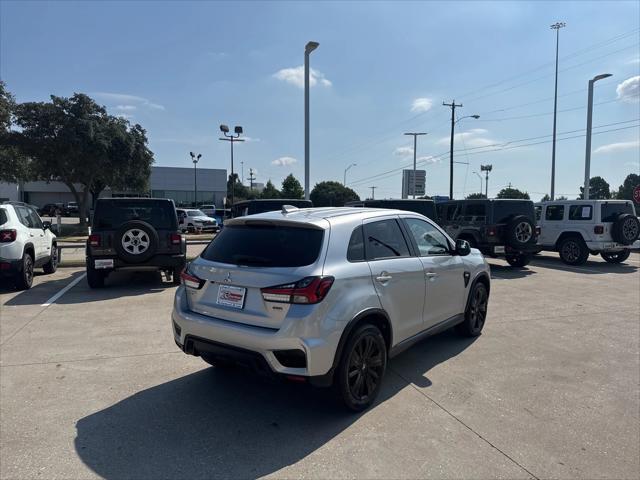 Photo of 2023 Alloy Silver Mitsubishi Outlander Sport