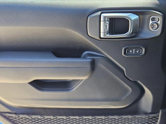 Photo of 2025 Hydro Blue Pearlcoat Jeep Wrangler