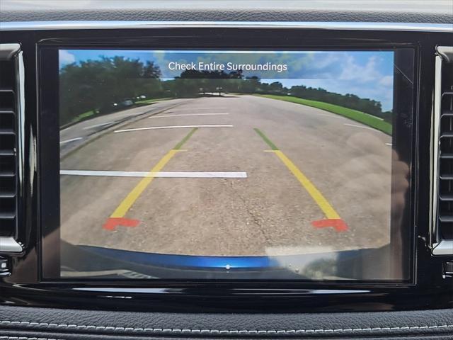 Photo of 2025 Fathom Blue Pearlcoat Chrysler Pacifica