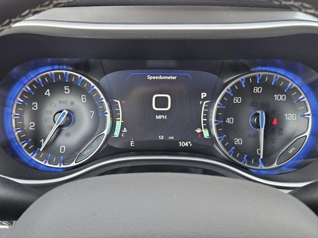 Photo of 2025 Fathom Blue Pearlcoat Chrysler Pacifica