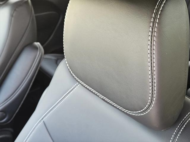 Photo of 2025 Fathom Blue Pearlcoat Chrysler Pacifica