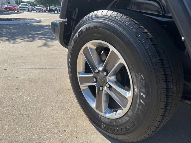 Photo of 2022 Granite Crystal Jeep Wrangler Unlimited