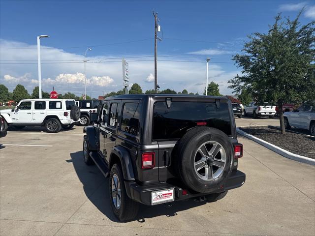 Photo of 2022 Granite Crystal Jeep Wrangler Unlimited