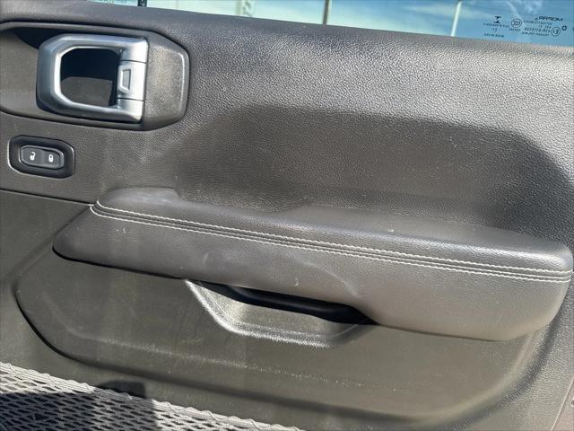 Photo of 2022 Granite Crystal Jeep Wrangler Unlimited