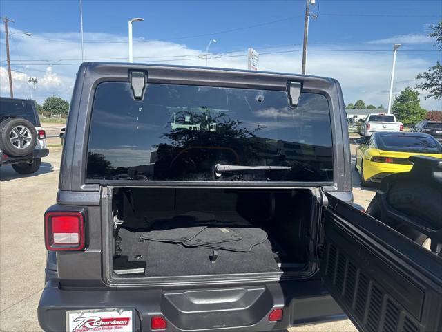 Photo of 2022 Granite Crystal Jeep Wrangler Unlimited