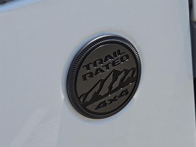 Photo of 2025 Bright White Jeep Gladiator
