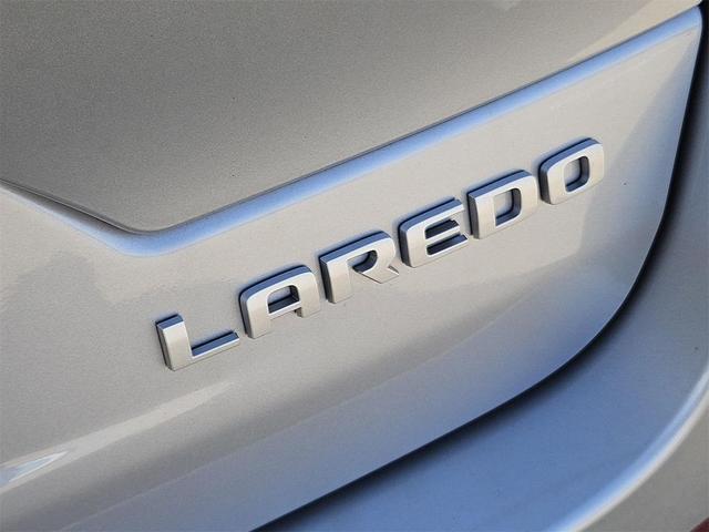 Photo of 2025 Silver Zynith Jeep Grand Cherokee
