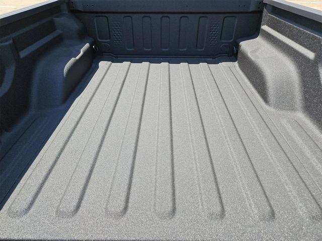 Photo of 2025 Granite Crystal Jeep Gladiator