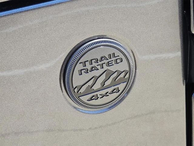 Photo of 2025 Granite Crystal Jeep Gladiator
