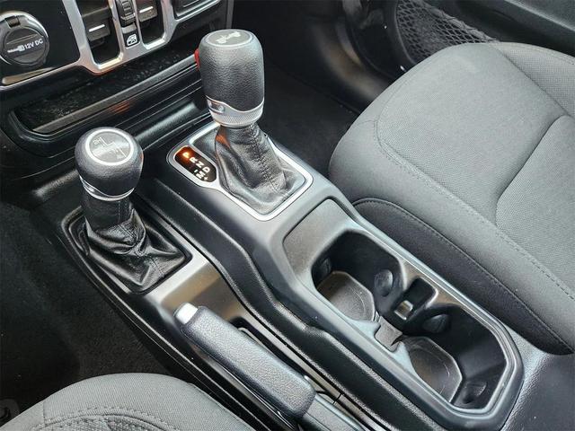Photo of 2021 Black Clearcoat Jeep Wrangler Unlimited