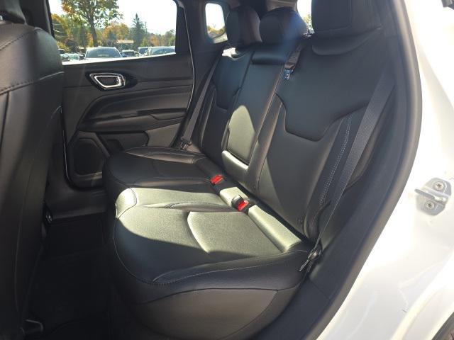 Photo of 2026 Bright White Clearcoat Jeep Compass