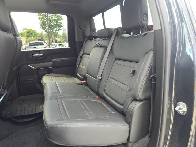 Photo of 2022 Hunter Metallic GMC Sierra 2500
