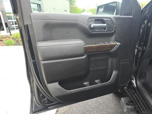 Photo of 2021 Onyx Black GMC Sierra 1500