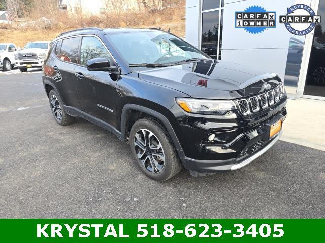 Photo of 2024 Diamond Black Crystal Pearlcoat Jeep Compass