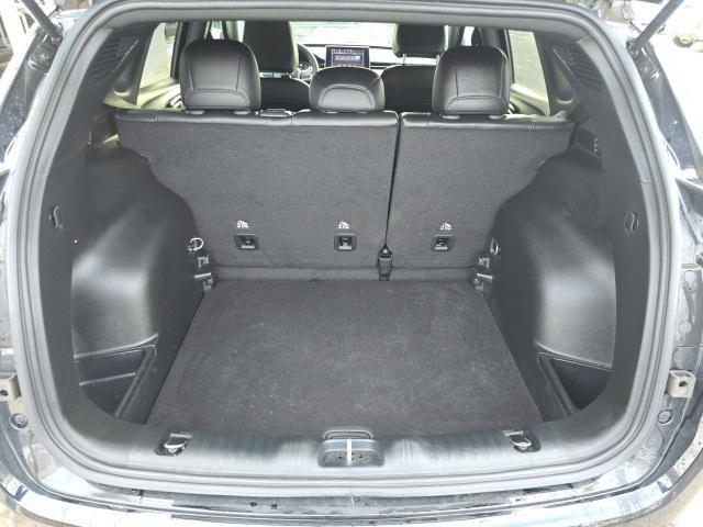 Photo of 2024 Diamond Black Crystal Pearlcoat Jeep Compass