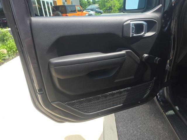 Photo of 2023 Granite Crystal Metallic Clearcoat Jeep Wrangler