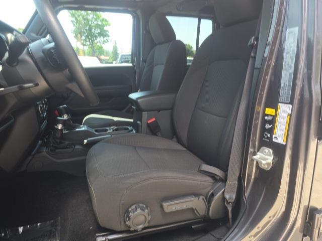 Photo of 2023 Granite Crystal Metallic Clearcoat Jeep Wrangler