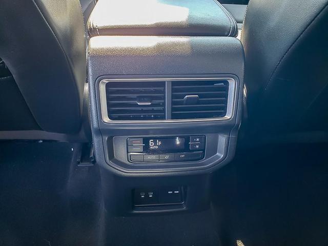 Photo of 2024 Deep Black Pearl Volkswagen Atlas