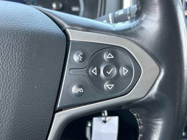 Photo of 2022 Black Chevrolet Colorado