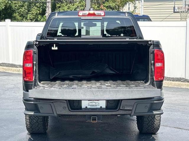 Photo of 2022 Black Chevrolet Colorado