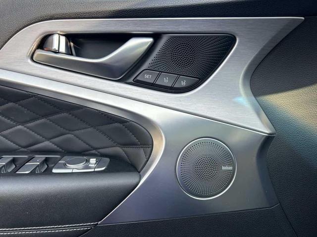 Photo of 2020 Havana Red Genesis G70