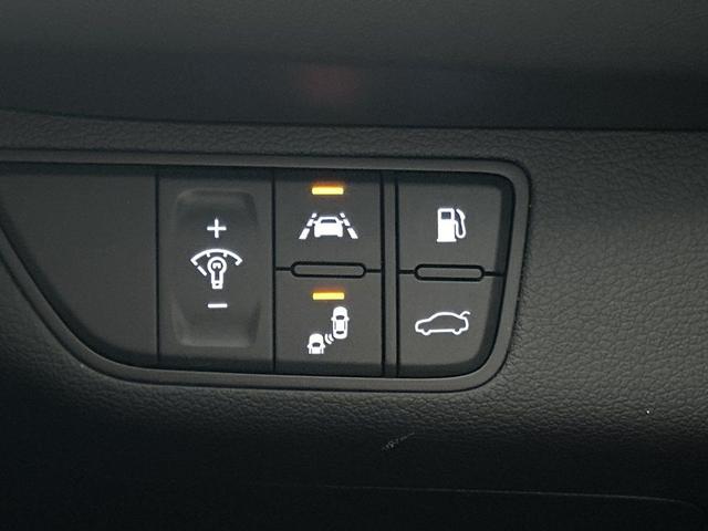 Photo of 2020 Havana Red Genesis G70