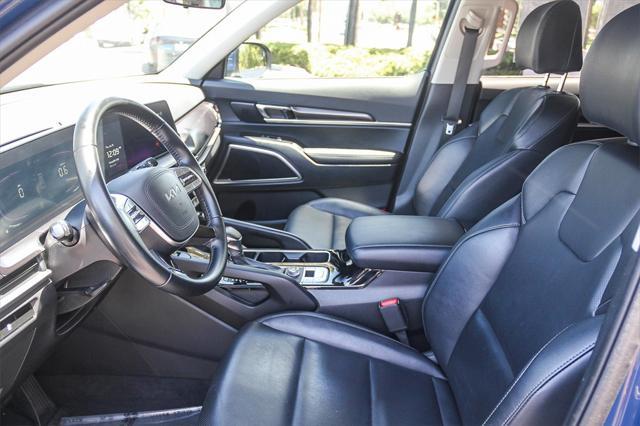 Photo of 2024 Midnight Lake Blue Kia Telluride