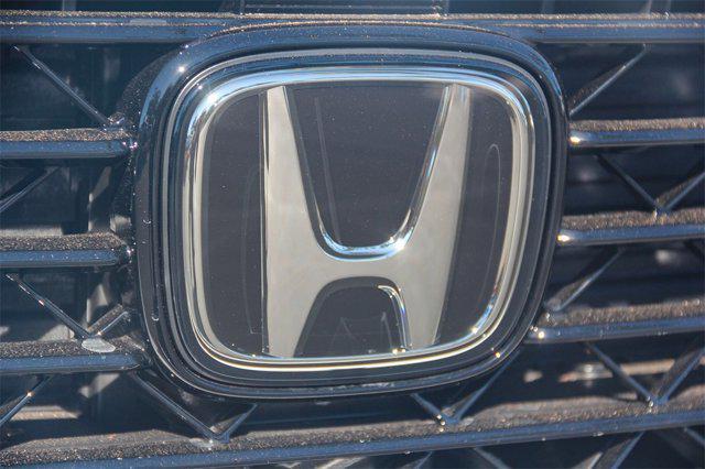 Photo of 2025 Platinum White Pearl Honda Accord Hybrid