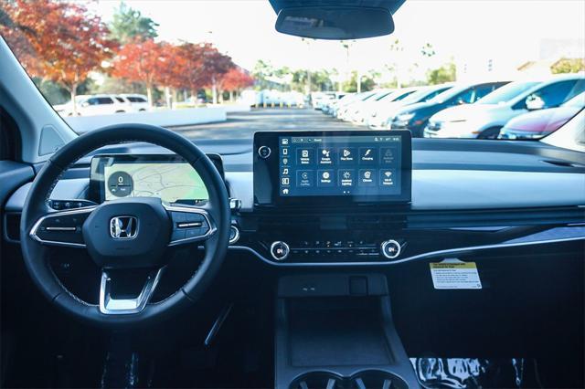 Photo of 2025 Snowfall Pearl Honda Prologue