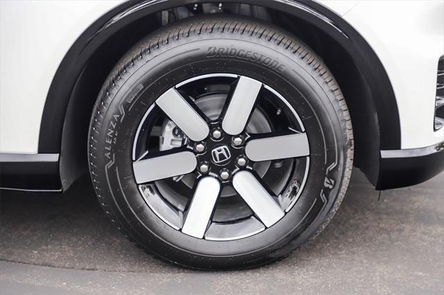 Photo of 2025 Snowfall Pearl Honda Prologue
