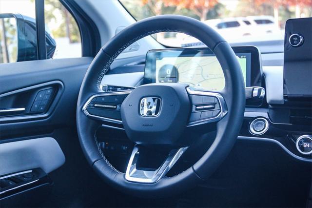 Photo of 2025 Snowfall Pearl Honda Prologue
