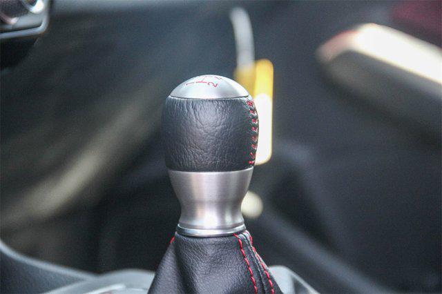 Photo of 2026 Urban Gray Pearl Honda Civic Si