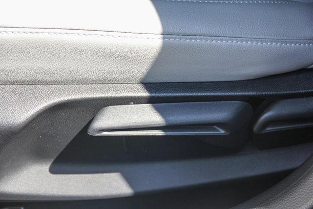 Photo of 2025 Platinum White Pearl Honda Civic Hybrid