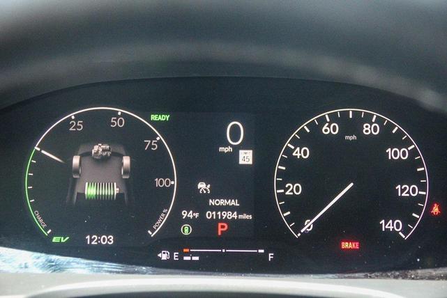 Photo of 2025 Platinum White Pearl Honda Civic Hybrid