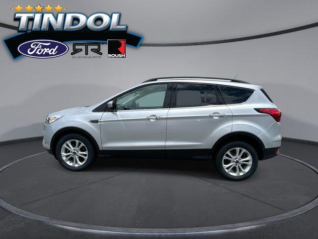 Photo of 2019 INGOT SILVER METALLIC Ford Escape