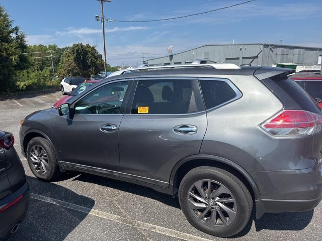 Photo of 2016 Gun Metallic Nissan Rogue