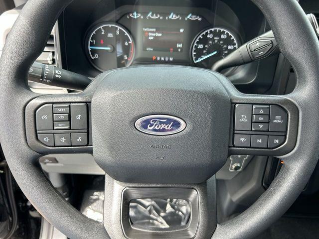 Photo of 2025 Agate Black Metallic Ford F-250