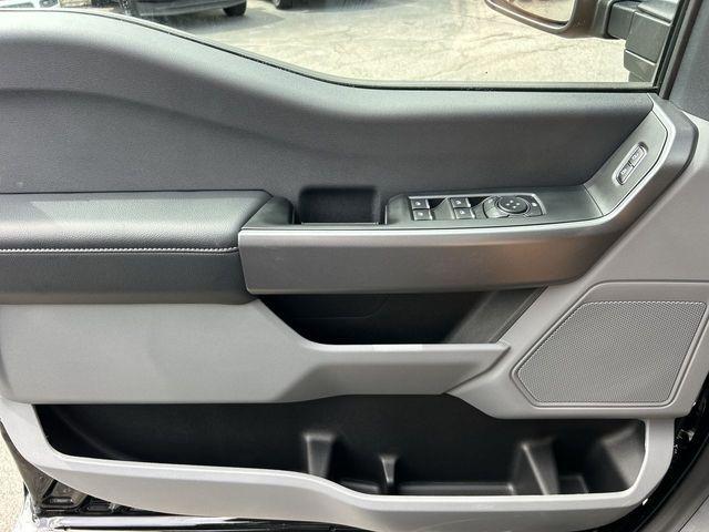 Photo of 2025 Agate Black Metallic Ford F-250