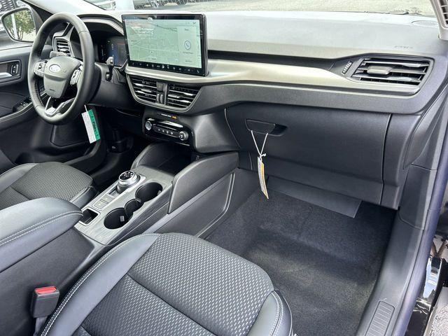 Photo of 2025 Agate Black Metallic Ford Escape