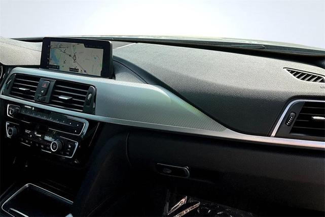 Photo of 2018 Glacier Silver Metallic BMW 430