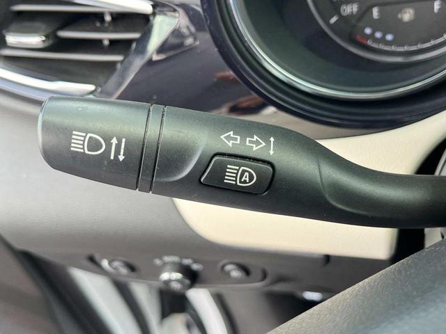 Photo of 2023 Summit White Buick Encore GX