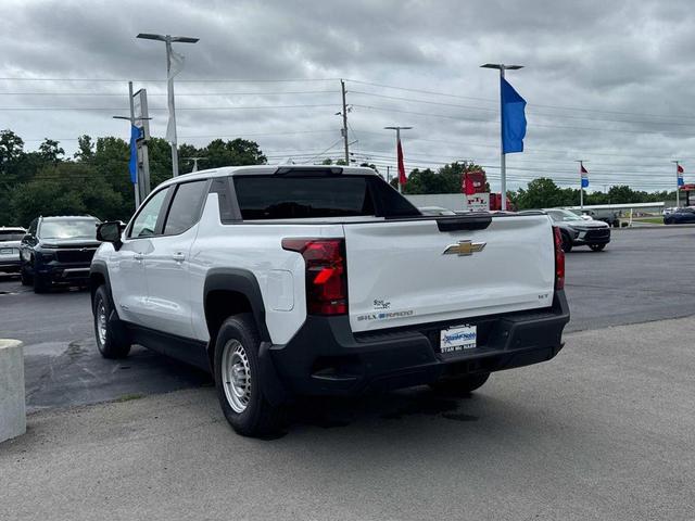 Photo of 2025 Summit White Chevrolet Silverado EV