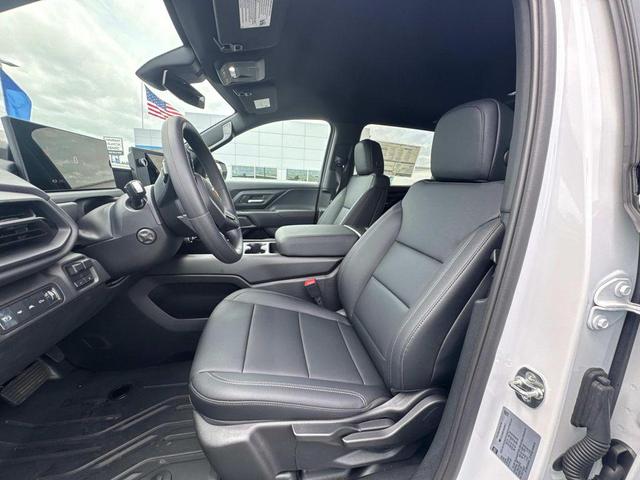 Photo of 2025 Summit White Chevrolet Silverado EV