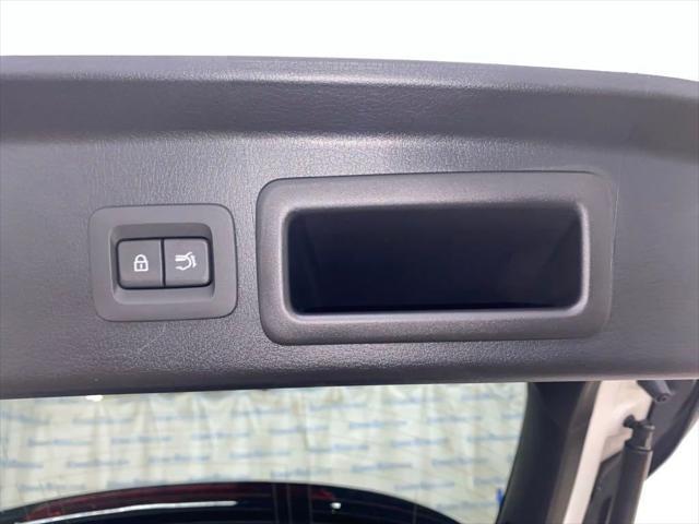 Photo of 2025 Snowflake White Pearl Mica Mazda CX-30