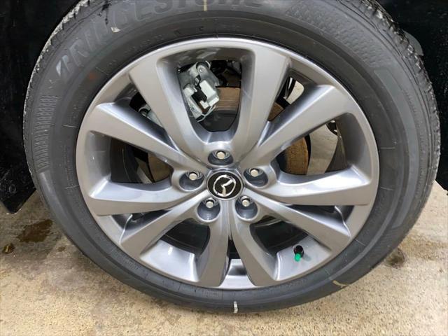 Photo of 2025 Snowflake White Pearl Mica Mazda CX-30