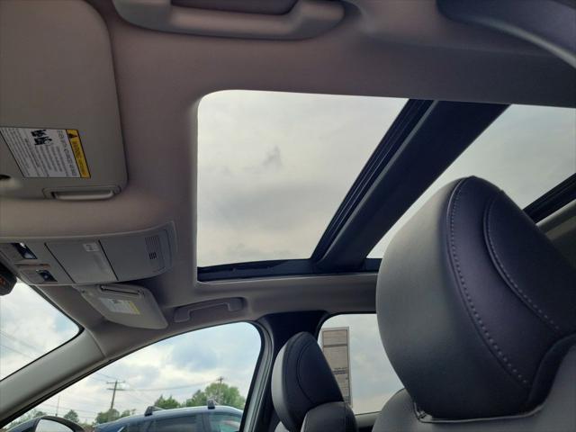 Photo of 2025 wind chill pearl Mazda CX-5