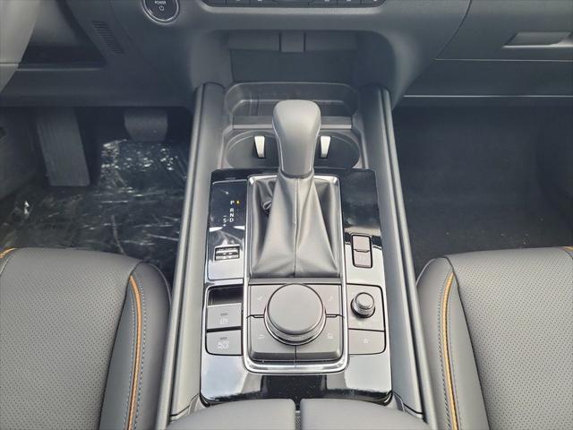 Photo of 2025 wind chill pearl Mazda CX-5